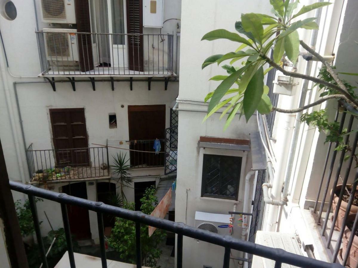Casa Tea: Nel Cuore Del Centro Storico ปาแลร์โม ภายนอก รูปภาพ